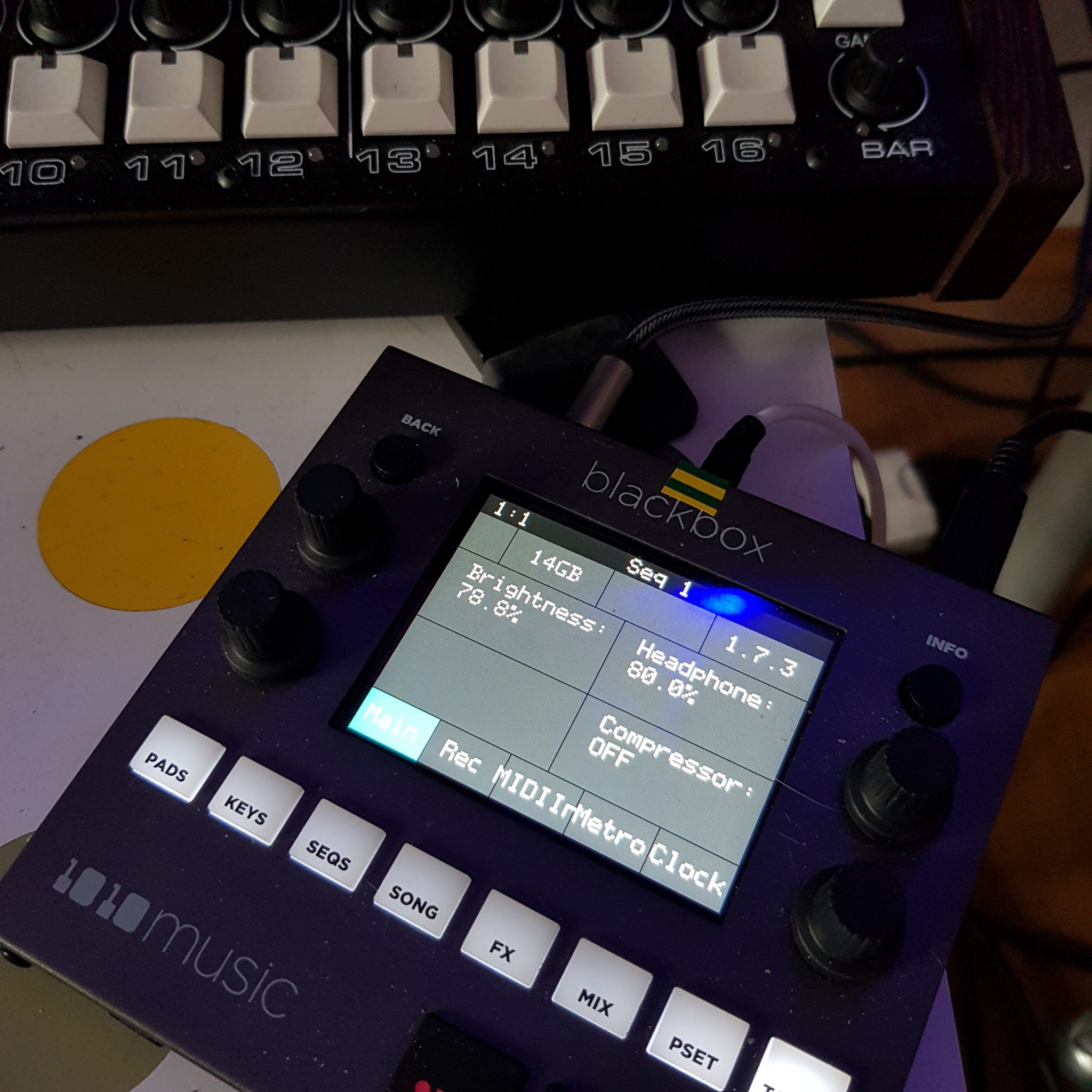 1010Music Blackbox tips & review Dope Robot